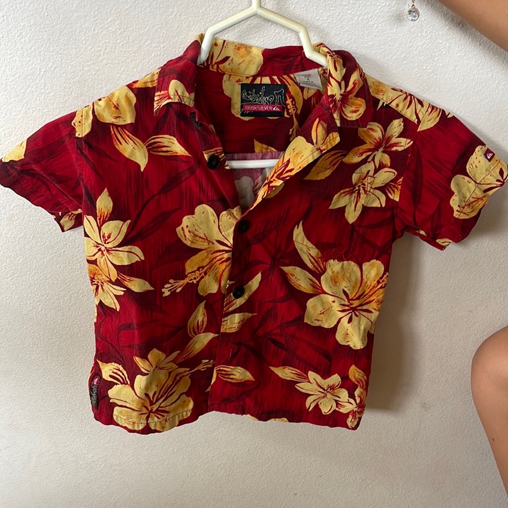 Red and yellow Hawaiian print button down collar shirt